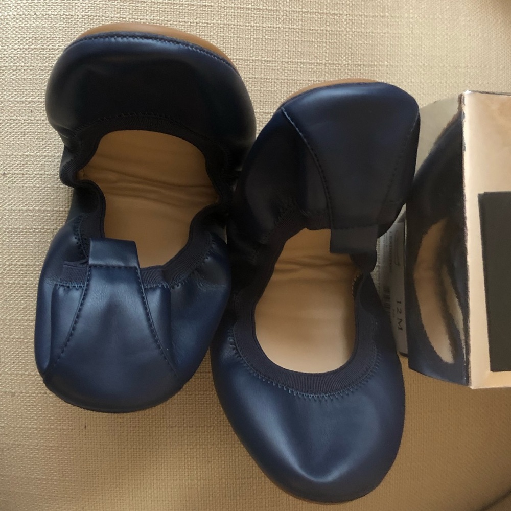 Midnight Lexington Yosi Samra Foldable Flats - NIB